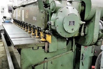 CINCINNATI 1812 Shears, Power Squaring | Cleveland Machinery Sales, Inc. (1)