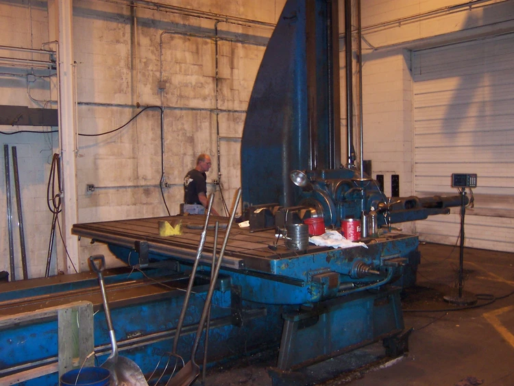 FLOOR PLATES T-SLOTTED TABLE  65"W X 132"L X TOP 4" Boring Mill Tooling | Cleveland Machinery Sales, Inc.